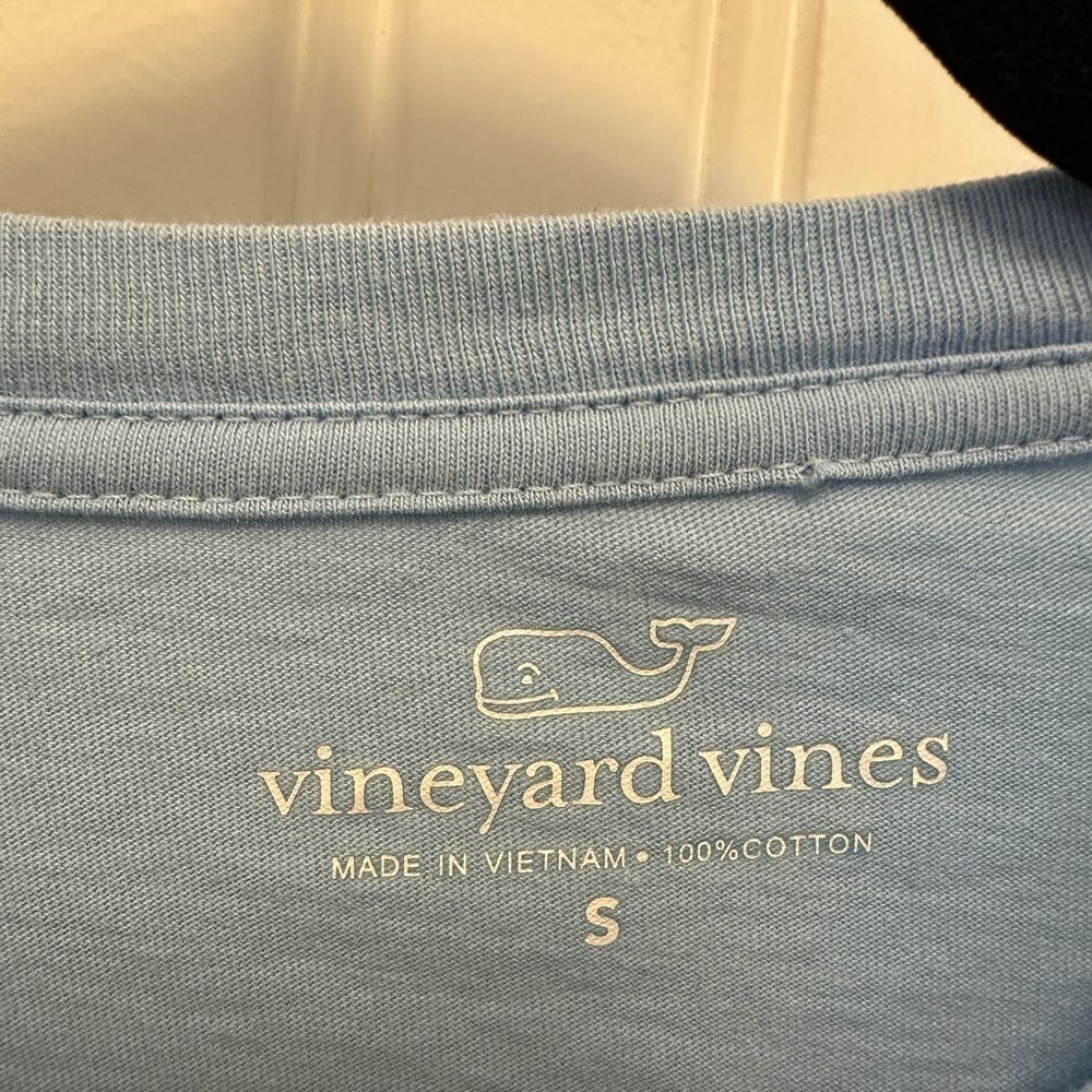 -Vineyard Vines long sleeve sz small - Picture 3 of 4